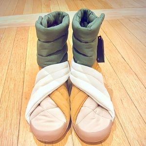 Suicoke FUTON-hi Boots, NEW, size 10 US.